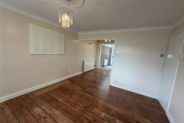 17, Bowland Close, South Yorkshire photo 3
