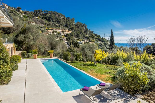Villa for sale in Villefranche-Sur-Mer, Alpes-Maritimes, Provence-Alpes-Côte d`Azur, France