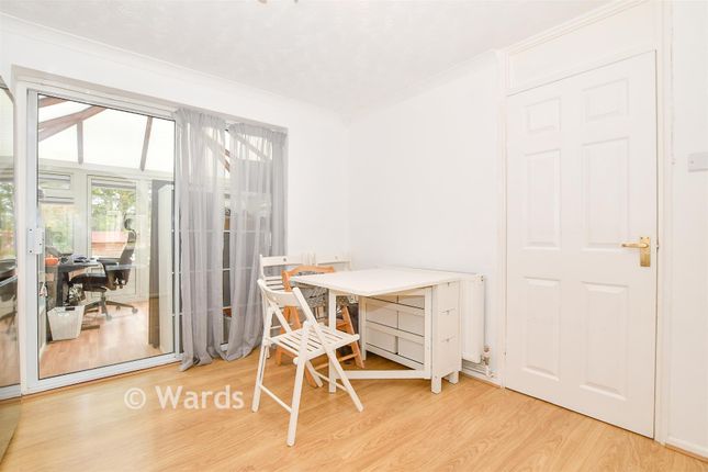 6, Norton Crescent, Tonbridge photo 3