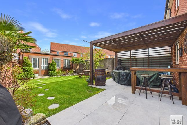 11 Osborn Drive, Chichester photo 4