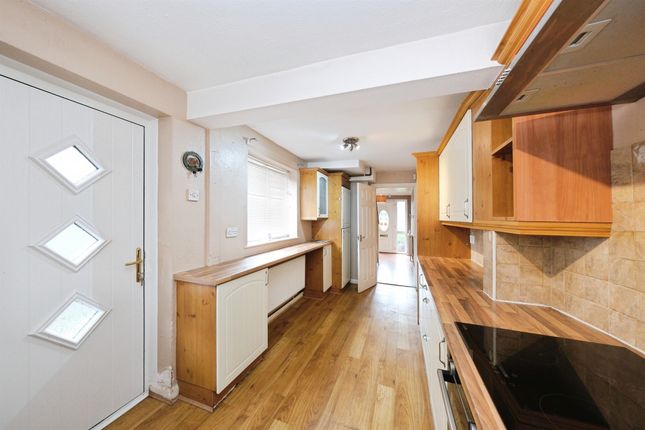 5, Brockwell Lane, Chesterfield photo 4
