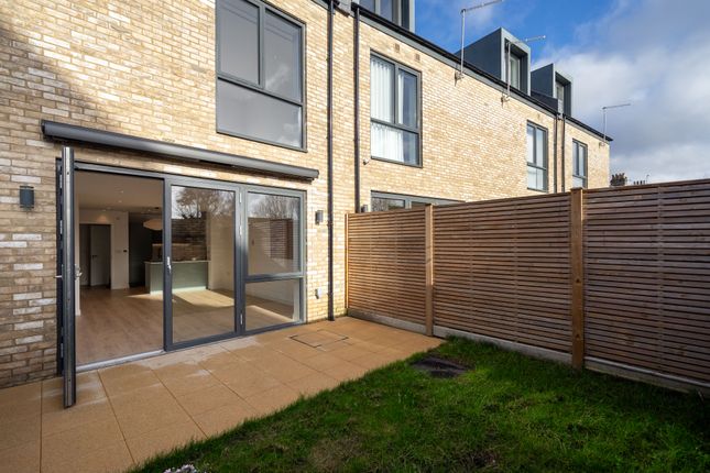 7, Felix Road, Ealing photo 3