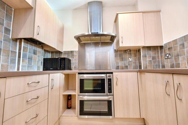36, Dominica Court, Eastbourne photo 4