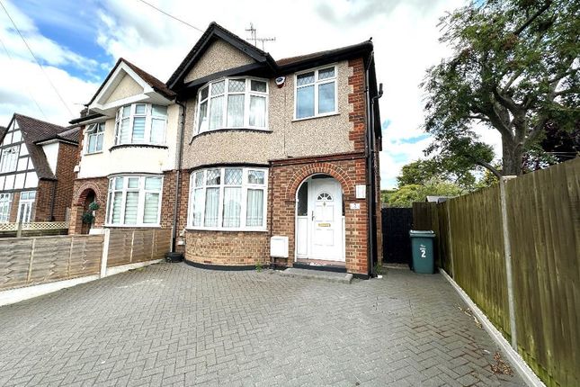 Thumbnail Semi-detached house for sale in Kingsbury Gardens, Dunstable, Bedfordshire