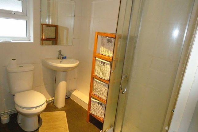 79, Dogfield Street, Cardiff photo 4