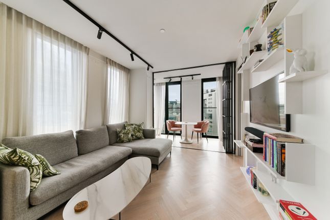 Flat for sale in One Crown Place, One Crown Place