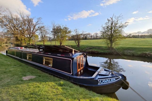 Thumbnail Houseboat for sale in South Street, Ware