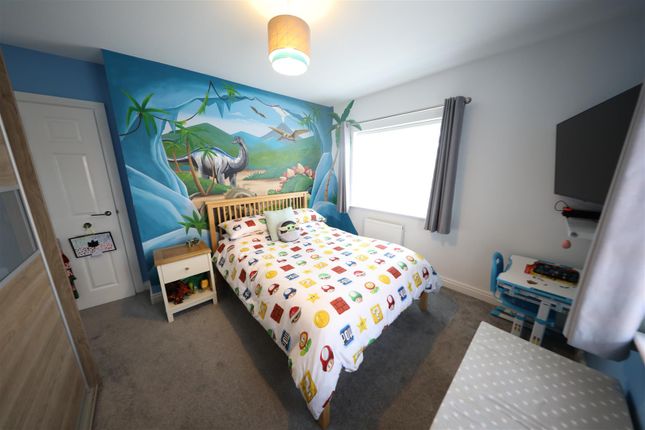 Detached house for sale in New Forest Way, Kingswood, Hull