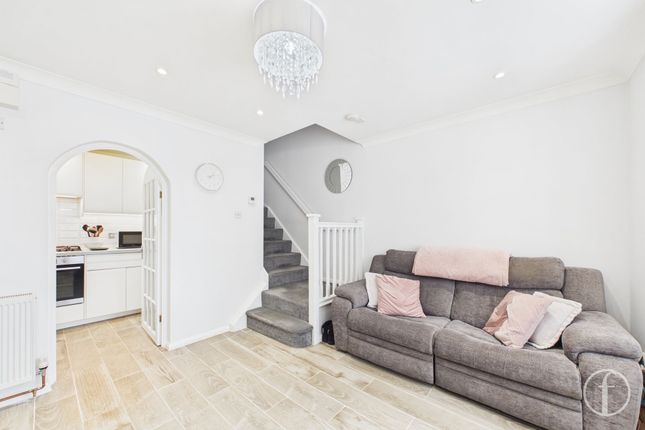 14 Collett Close, Southampton photo 4