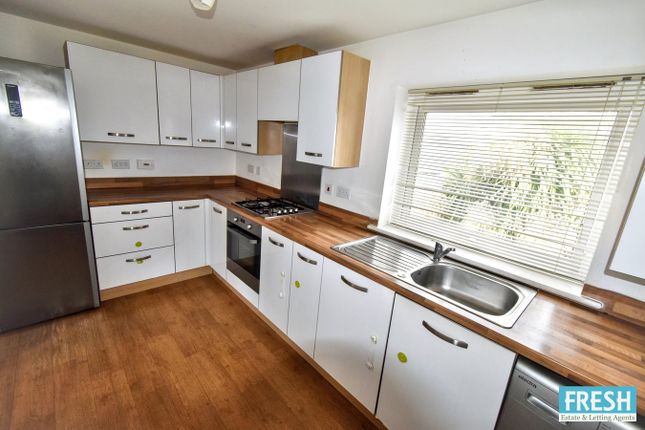 4, Bellerphon Court, Swansea photo 4