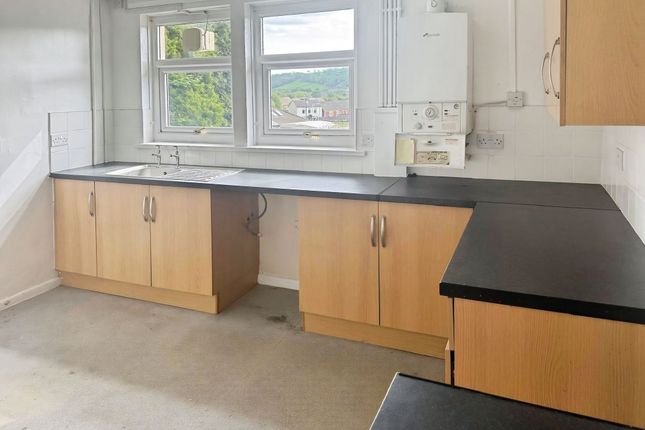 24 Heol Elfed, Maesteg photo 2