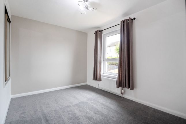 56, Craigton Drive, Glasgow photo 4
