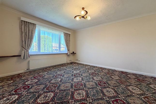 21, Pinnex Moor Road, Tiverton photo 3