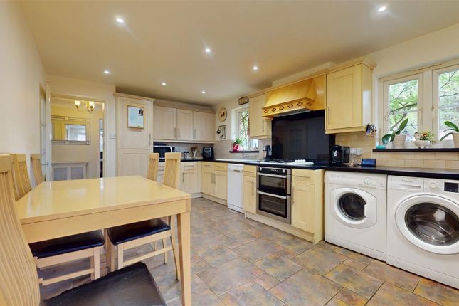 20, Bremen Grove, Milton Keynes photo 4