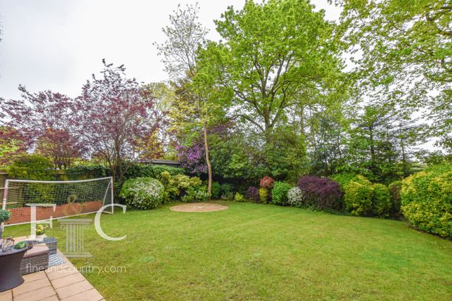 Detached house for sale in Hipkins Place, Broxbourne, Hertfordshire