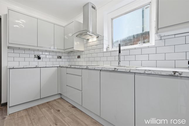 66, Greenstead Avenue, Woodford Green photo 2