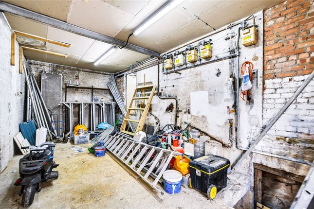 Garage, 21, Lansdowne Square, East Sussex photo 3
