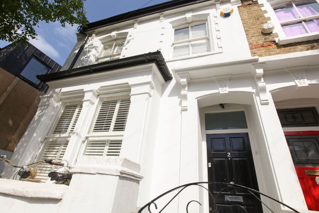 3 bed end terrace house for sale in Ayrsome Road, London N16