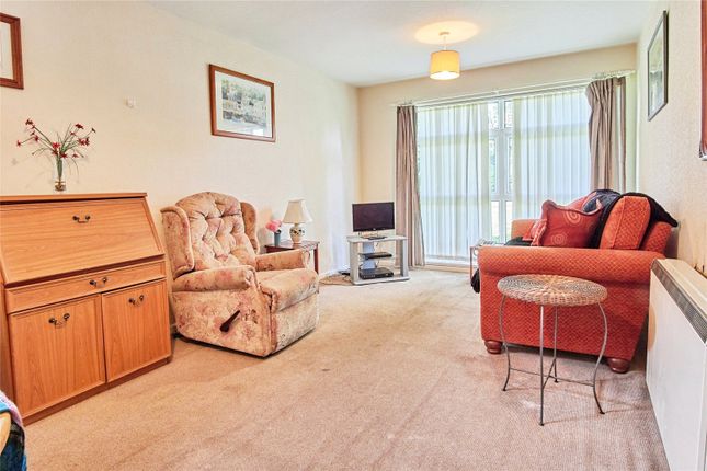 Flat 3, Outfields, 239, Alcester Road South, West Midlands photo 4