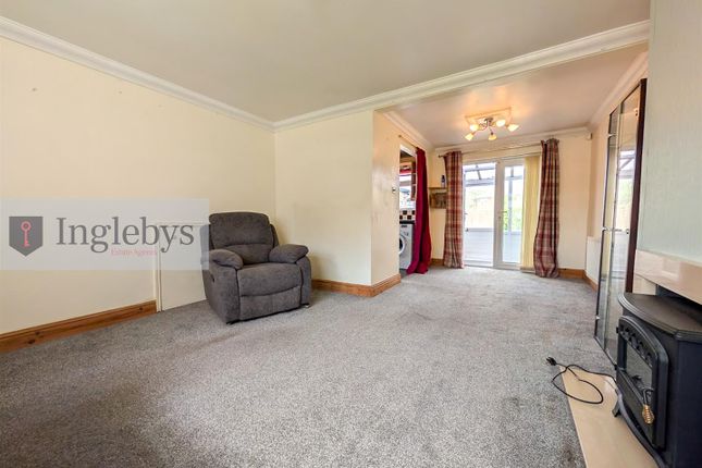 98, Troutbeck Road, Redcar photo 4