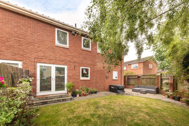 20, Nedderton Close, Tyne and Wear photo 4