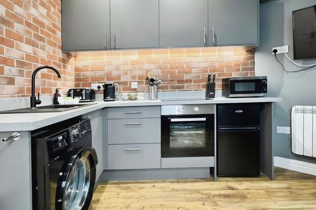 Flat 1 136, Bath Road, Bristol photo 4