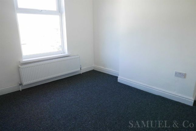 End terrace house to rent in Parkfield Road, Wolverhampton