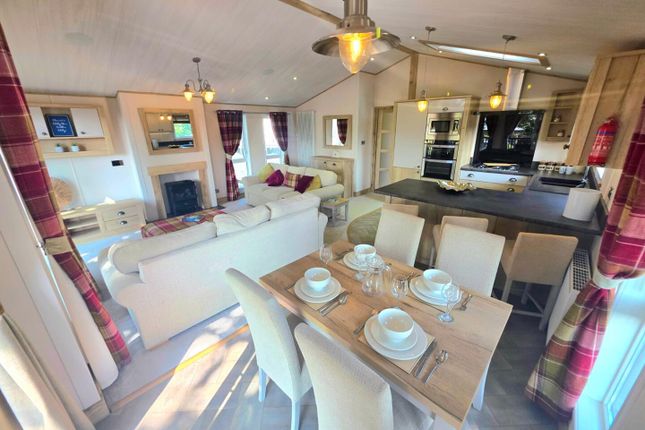 ABI Harrogate, Nodes Point Holiday Park, Ryde photo 3