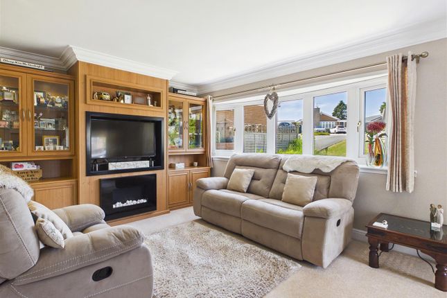 4, Morley Close, Dronfield Woodhouse photo 2