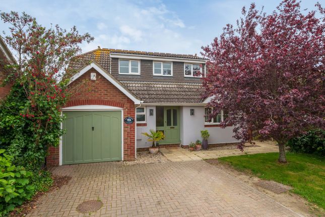 Thumbnail Detached house for sale in Victoria Road, Hayling Island