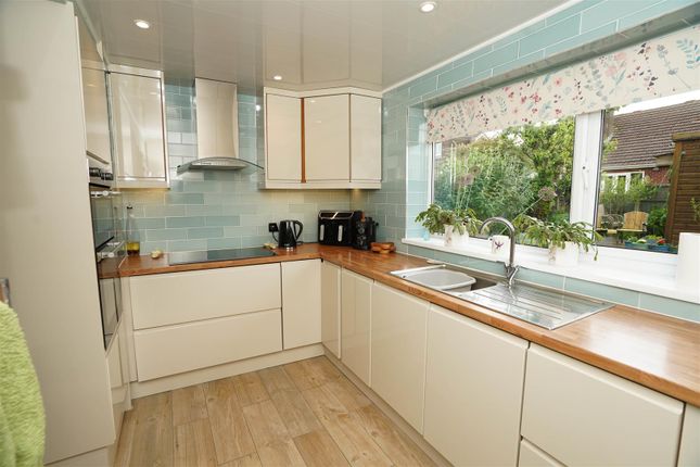 70, Greenbarn Way, Bolton photo 4