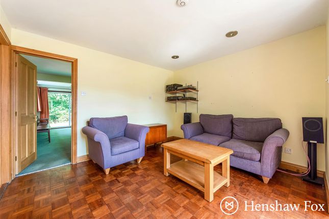 41, School Road, West Wellow photo 4