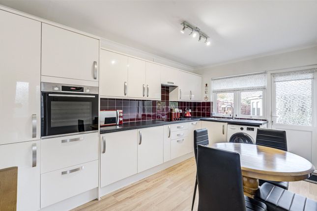 3a, Beehive Lane, Worthing photo 3
