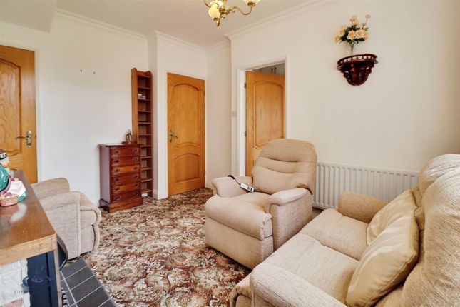 7, Rudyard Grove, Newcastle-Under-Lyme photo 4