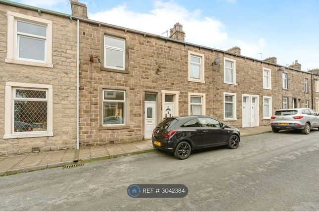 Lower West Avenue, Barnoldswick photo 3
