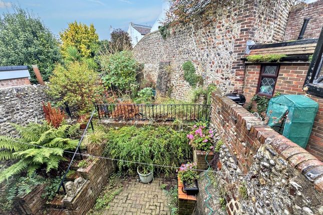 Motcombe Lane, Eastbourne photo 2