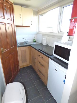 'Pippins Retreat 2' 86B Fifth Avenue, South Shore Park, Wilsthorpe YO15, Bridlington photo 4