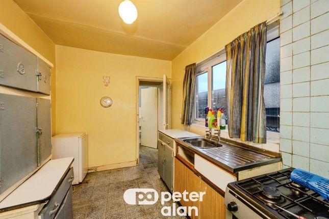 9, Earl Street, Swansea photo 3