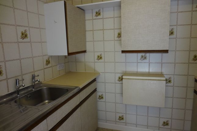 53 Homewater House,, Hulbert Road, Waterlooville photo 4