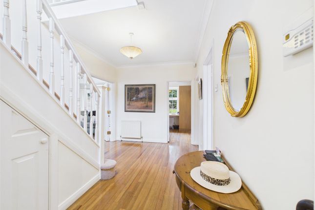 2, Tellisford, Esher photo 2