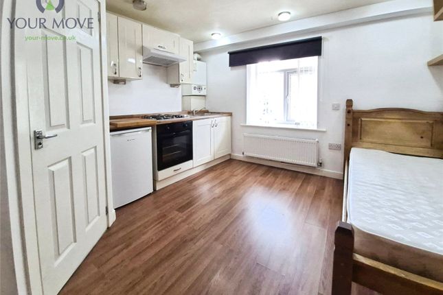 Flat A, 228, Skipton Road, West Yorkshire photo 4