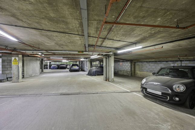 Parking/garage for sale in Hopton Street, Soho, London