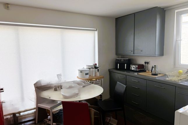 141, Marine Drive, Brighton photo 5