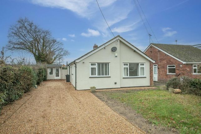 Thumbnail Detached bungalow to rent in Church Road, Thorrington