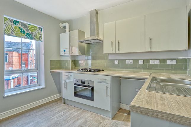 Flat to rent in Wharf Lane, Chesterfield, Derbyshire