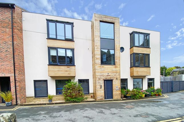 Flat for sale in Back Dragon Parade, Harrogate