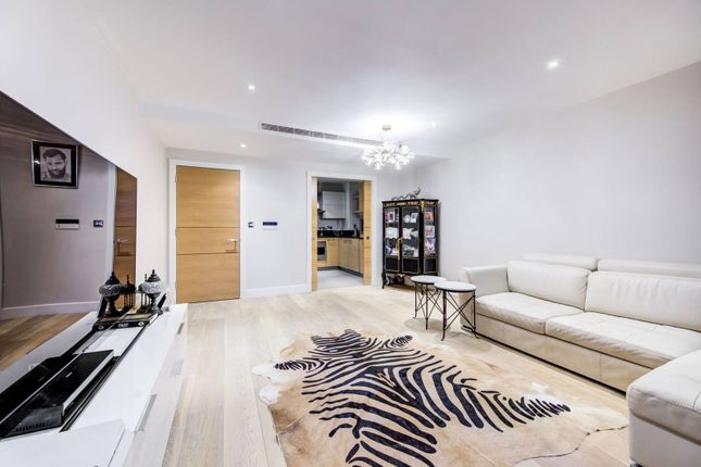 Flat for sale in Regal House, Imperial Wharf, London