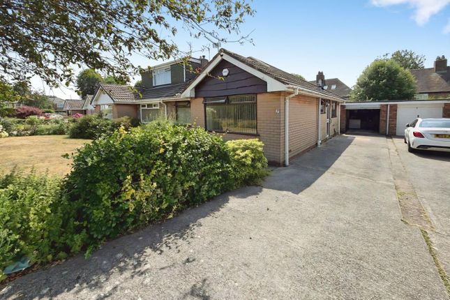 2-bed house on 7, Windlehurst Drive, Manchester, £1,250/mo