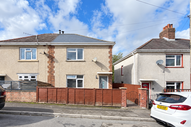 3-bed semi-detached on 16 Tre Ifor, Aberdare, £175,000