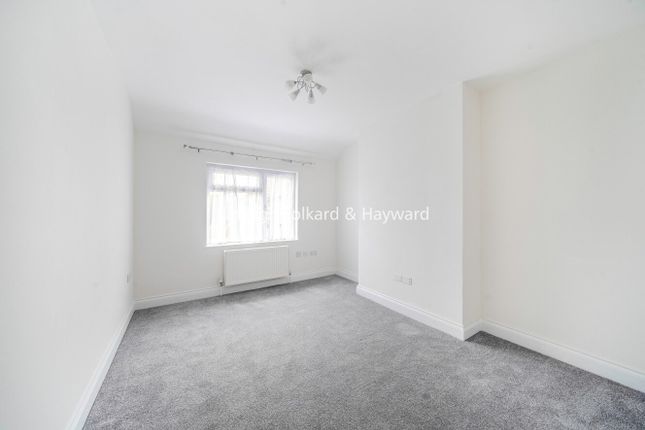 108, Uxbridge Road, Hillingdon photo 4